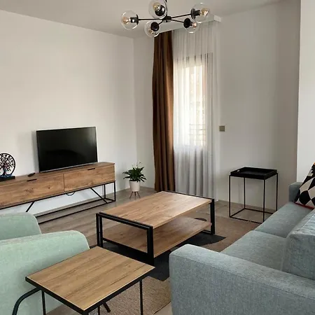 Central And Cozy Near Public Beach Appartement Marmaris